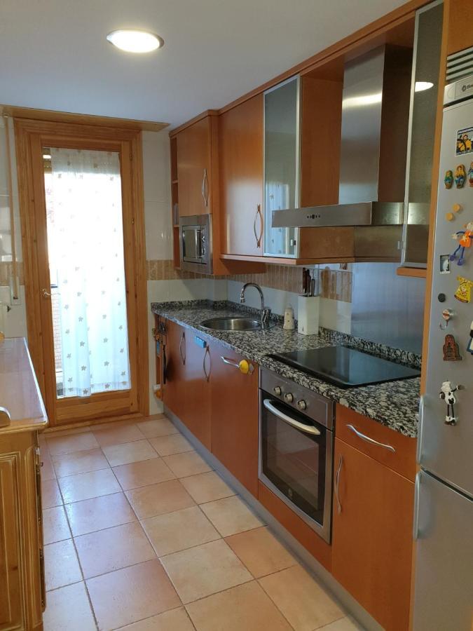 Apartamento VUT Consejo de Cientos Jaca Exterior foto