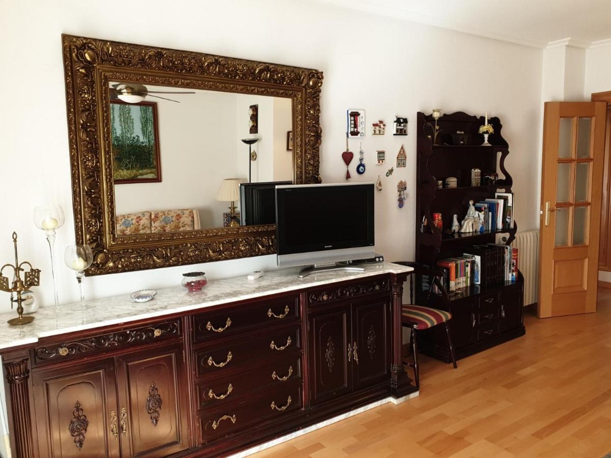 Apartamento VUT Consejo de Cientos Jaca Exterior foto